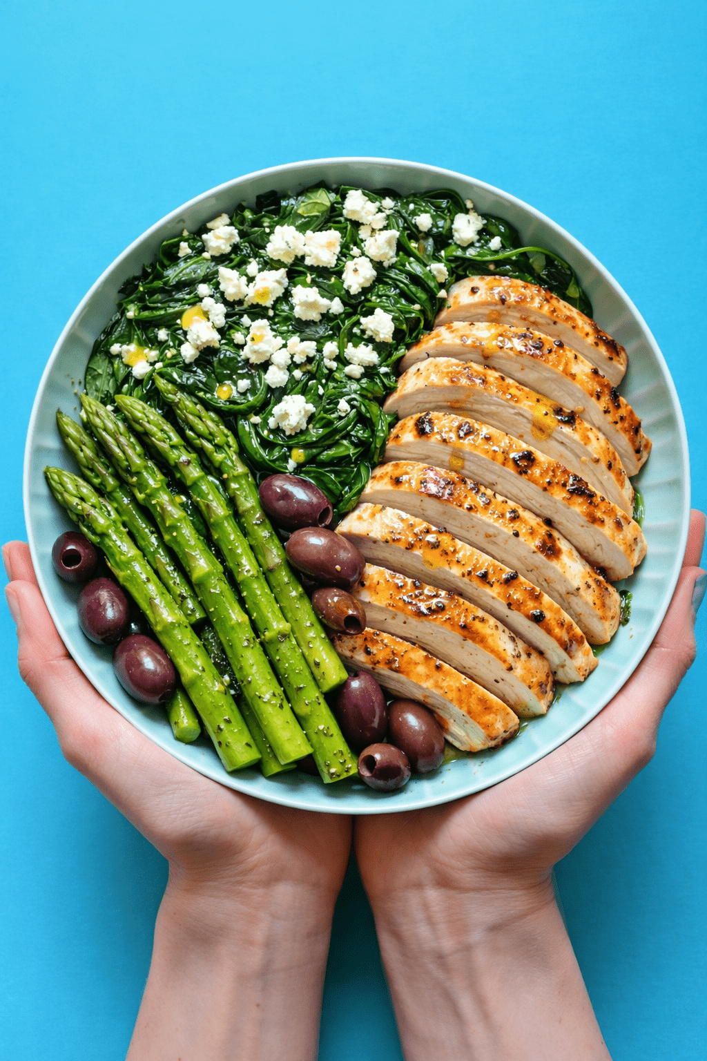 Keto Chicken Plate with Spinach, Asparagus & Feta - Nutrum Biotech